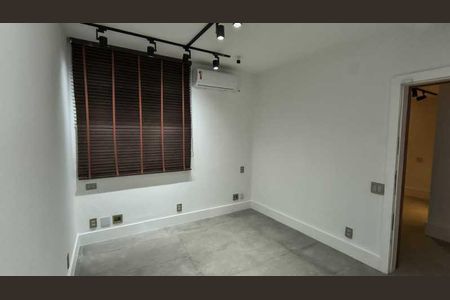 Apartamento à venda com 3 quartos, 180m² em Leblon, Rio de Janeiro