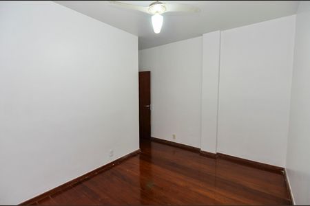 Apartamento à venda com 109m², 3 quartos e 2 vagas Apartamento à venda com 109m², 3 quartos e 2 vagasQuarto