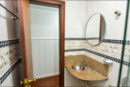 Apartamento à venda com 109m², 3 quartos e 2 vagas Apartamento à venda com 109m², 3 quartos e 2 vagasBanheiro Social