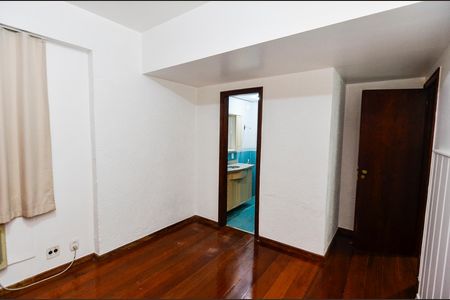 Apartamento à venda com 109m², 3 quartos e 2 vagas Apartamento à venda com 109m², 3 quartos e 2 vagasSuíte 1
