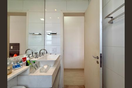 Apartamento à venda com 115m², 3 quartos e 2 vagasBanheiro Suíte