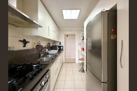 Apartamento à venda com 115m², 3 quartos e 2 vagasCozinha 