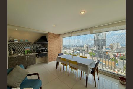 Apartamento à venda com 115m², 3 quartos e 2 vagasVaranda