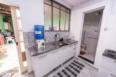 Casa para alugar com 126m², 4 quartos e 1 vaga Casa para alugar com 126m², 4 quartos e 1 vagaCozinha 2