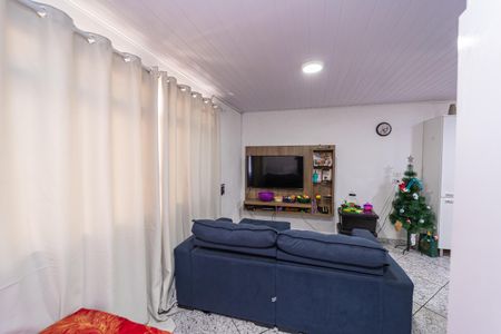 Casa para alugar com 126m², 4 quartos e 1 vaga Casa para alugar com 126m², 4 quartos e 1 vagaSala/Quarto