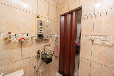 Casa para alugar com 126m², 4 quartos e 1 vaga Casa para alugar com 126m², 4 quartos e 1 vagaBanheiro do Quarto 2