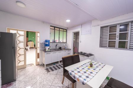 Casa para alugar com 126m², 4 quartos e 1 vaga Casa para alugar com 126m², 4 quartos e 1 vagaCozinha 2