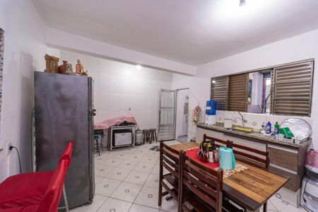 Casa para alugar com 126m², 4 quartos e 1 vaga Casa para alugar com 126m², 4 quartos e 1 vagaCozinha 3
