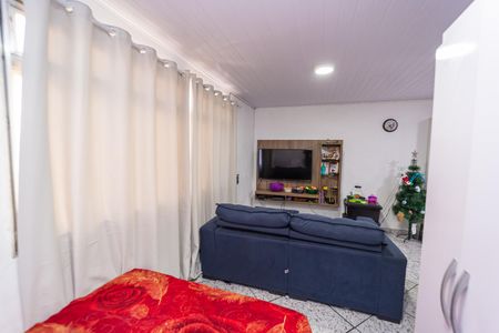 Casa para alugar com 126m², 4 quartos e 1 vaga Casa para alugar com 126m², 4 quartos e 1 vagaSala/Quarto