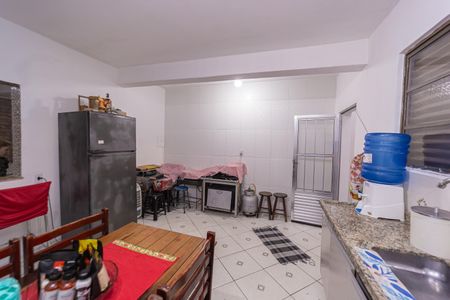 Casa para alugar com 126m², 4 quartos e 1 vaga Casa para alugar com 126m², 4 quartos e 1 vagaCozinha 3