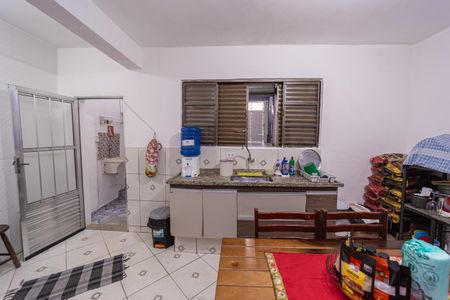 Casa para alugar com 126m², 4 quartos e 1 vaga Casa para alugar com 126m², 4 quartos e 1 vagaCozinha 3