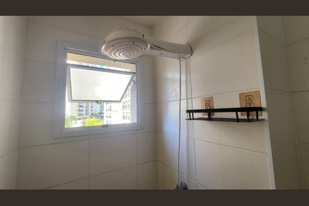 Apartamento para alugar com 63m², 2 quartos e 1 vagaChuveiro