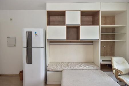 Sala de apartamento para alugar com 1 quarto, 35m² em Real Parque, São Paulo