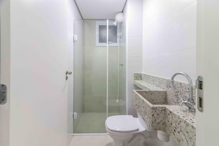 Banheiro de apartamento para alugar com 2 quartos, 42m² em Vila Lageado, São Paulo