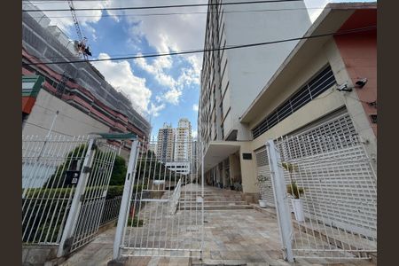 Apartamento à venda com 54m², 2 quartos e sem vaga Apartamento à venda com 54m², 2 quartos e sem vagaFachada