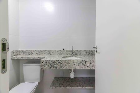 Apartamento para alugar com 42m², 2 quartos e sem vaga Apartamento para alugar com 42m², 2 quartos e sem vagaBanheiro