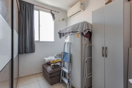 Quarto 2 de apartamento para alugar com 2 quartos, 44m² em Parque Santa Fé, Porto Alegre