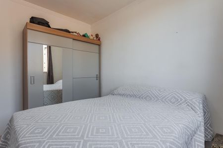 Quarto 1 de apartamento para alugar com 2 quartos, 44m² em Parque Santa Fé, Porto Alegre