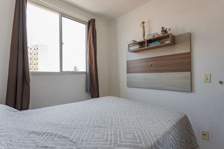 Quarto 1 de apartamento para alugar com 2 quartos, 44m² em Parque Santa Fé, Porto Alegre