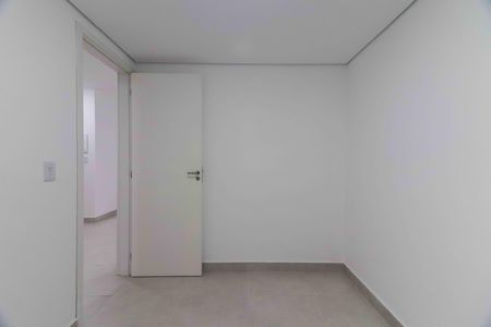 Quarto 1 de apartamento para alugar com 2 quartos, 42m² em Vila Lageado, São Paulo