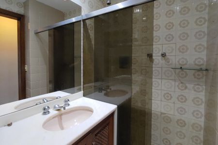 Apartamento para alugar com 100m², 3 quartos e 2 vagasBanheiro