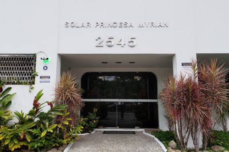 Apartamento para alugar com 100m², 3 quartos e 2 vagasFachada