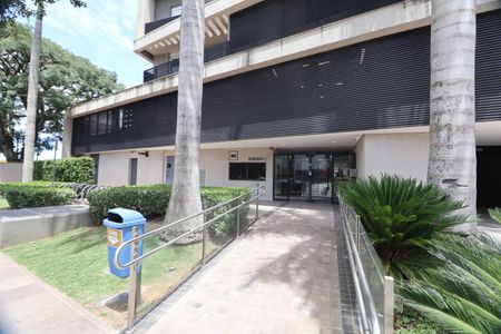 Apartamento para alugar com 36m², 1 quarto e 1 vagaFachada e portaria
