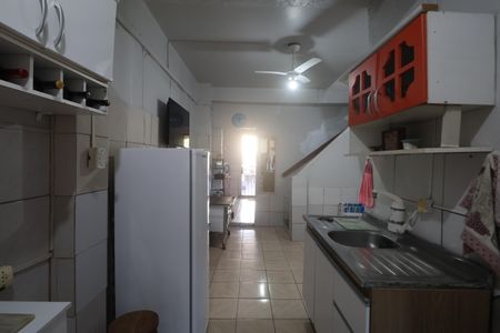 Casa à venda com 90m², 2 quartos e 2 vagasCozinha 2