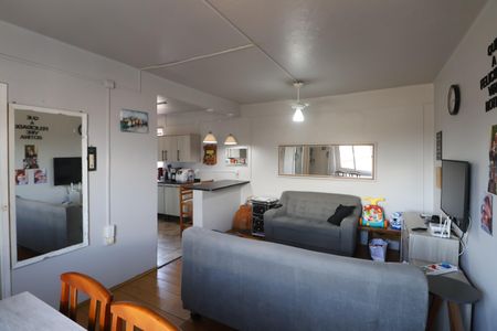 Sala 2 de casa à venda com 2 quartos, 90m² em Niterói, Canoas