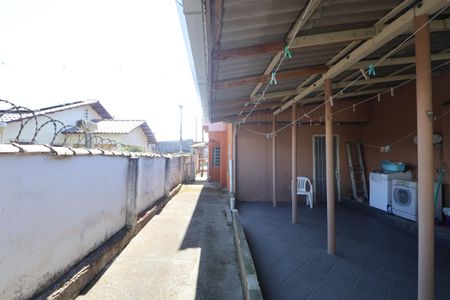 Casa à venda com 90m², 2 quartos e 2 vagasÁrea externa