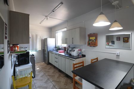 Casa à venda com 90m², 2 quartos e 2 vagasCozinha 1