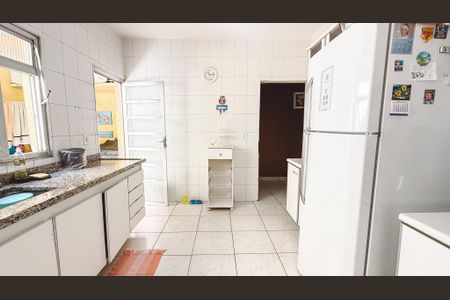 Casa à venda com 110m², 2 quartos e 2 vagasCozinha