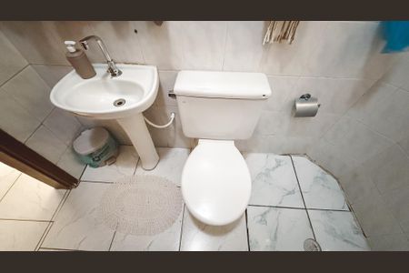 Casa à venda com 110m², 2 quartos e 2 vagasBanheiro 2