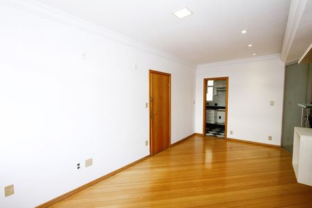 Sala de apartamento para alugar com 3 quartos, 84m² em Buritis, Belo Horizonte