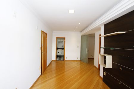 Sala de apartamento para alugar com 3 quartos, 84m² em Buritis, Belo Horizonte
