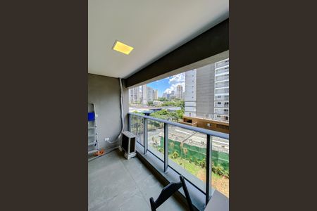 Varanda de kitnet/studio à venda com 1 quarto, 27m² em Vila Mariana, São Paulo