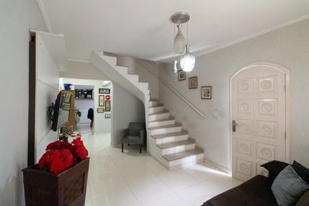 Casa à venda com 175m², 3 quartos e 3 vagas Casa à venda com 175m², 3 quartos e 3 vagasSala