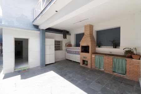 Casa à venda com 175m², 3 quartos e 3 vagas Casa à venda com 175m², 3 quartos e 3 vagasÁrea de Serviço