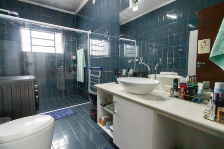 Casa à venda com 175m², 3 quartos e 3 vagas Casa à venda com 175m², 3 quartos e 3 vagasBanheiro