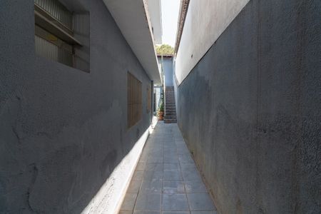 Casa à venda com 175m², 3 quartos e 3 vagas Casa à venda com 175m², 3 quartos e 3 vagasCorredor
