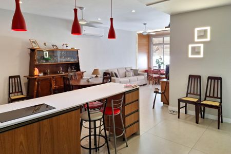 Apartamento à venda com 134m², 3 quartos e sem vagaSala