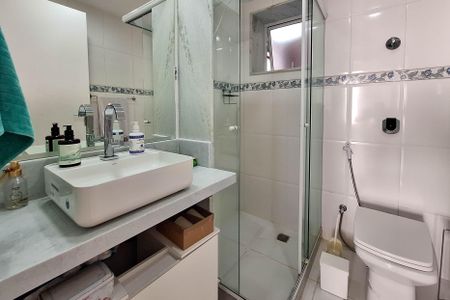 Apartamento à venda com 134m², 3 quartos e sem vagaBanheiro Social