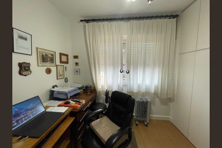 Casa à venda com 300m², 3 quartos e 2 vagas