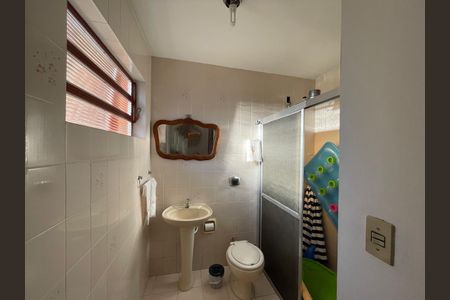 Casa à venda com 300m², 3 quartos e 2 vagas