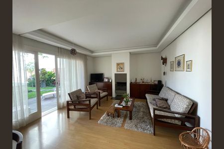 Casa para alugar com 3 quartos, 300m² em Morro do Espelho, São Leopoldo