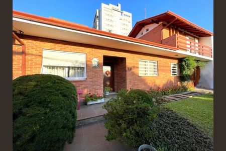 Casa à venda com 300m², 3 quartos e 2 vagas