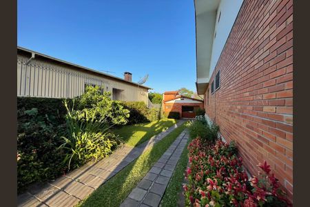 Casa à venda com 300m², 3 quartos e 2 vagas