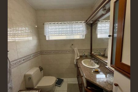 Casa à venda com 300m², 3 quartos e 2 vagas