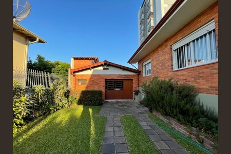 Casa à venda com 300m², 3 quartos e 2 vagas