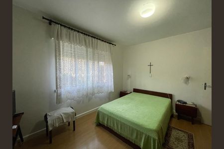 Casa à venda com 300m², 3 quartos e 2 vagas